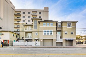 Steps to Shore: Walkable Clearwater Beach Condo