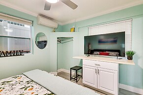 Steps to Shore: Walkable Clearwater Beach Condo