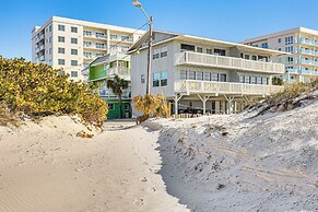 Steps to Shore: Walkable Clearwater Beach Condo