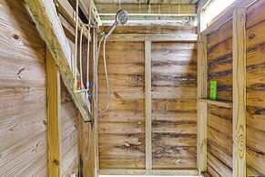 Canal-front Gem in Galveston: Fish, Crab & Unwind