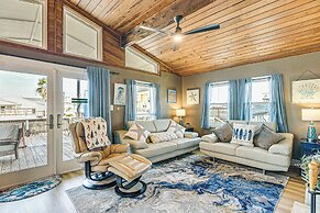 Canal-front Gem in Galveston: Fish, Crab & Unwind