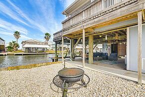Canal-front Gem in Galveston: Fish, Crab & Unwind
