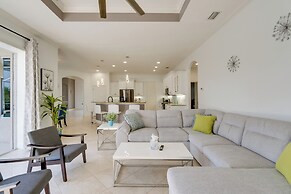 11 Mi to Beach: Family-friendly Rotonda West Home!