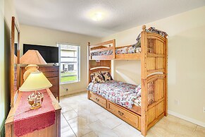 5 Mi to Beach: Home in Port Orange