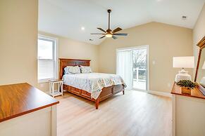 Steps to Sand: Villas Beach House w/ Decks!