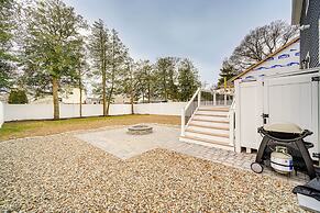 Steps to Sand: Villas Beach House w/ Decks!