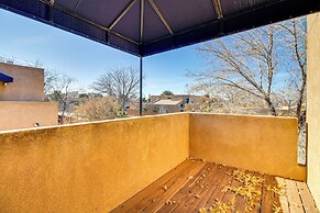 1 Mi to Unm: Convenient Albuquerque Townhome!