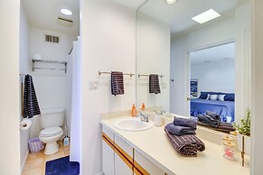 1 Mi to Unm: Convenient Albuquerque Townhome!