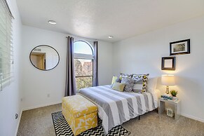 1 Mi to Unm: Convenient Albuquerque Townhome!