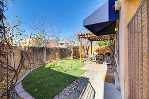 1 Mi to Unm: Convenient Albuquerque Townhome!