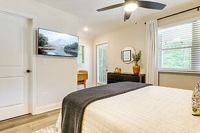 Ideal Location & Mountain Views: Chattanooga Home!