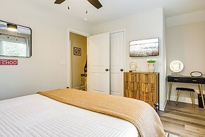 Ideal Location & Mountain Views: Chattanooga Home!