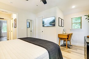 Ideal Location & Mountain Views: Chattanooga Home!