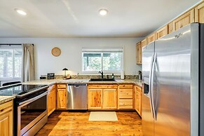 Access to Pine Mountain Lake: Family Cabin w/ Deck