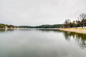 Access to Pine Mountain Lake: Family Cabin w/ Deck