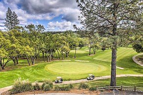 Access to Pine Mountain Lake: Family Cabin w/ Deck