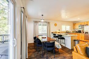 Access to Pine Mountain Lake: Family Cabin w/ Deck