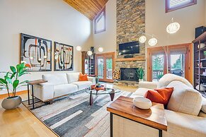 Gorgeous Home w/ Mt Rainier Views: 4 Mi to Poulsbo