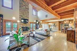 Gorgeous Home w/ Mt Rainier Views: 4 Mi to Poulsbo