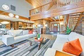 Gorgeous Home w/ Mt Rainier Views: 4 Mi to Poulsbo