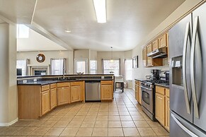 Fenced Yard & Grills: Peaceful El Paso Home!