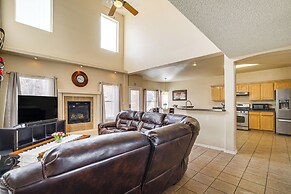 Fenced Yard & Grills: Peaceful El Paso Home!