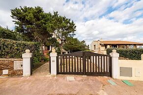 Amazing Detached Villa for 8 Guests Near Stintino