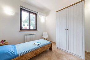 Amazing Detached Villa for 8 Guests Near Stintino