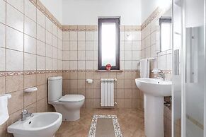 Amazing Detached Villa for 8 Guests Near Stintino