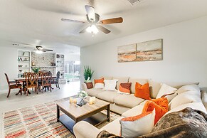 5 Mi to Museum of the Great Plains: Home w/ Patio