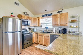 Walk to Gulf: Surfside Beach Home w/ Deck
