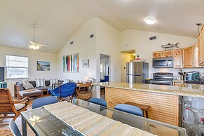Walk to Gulf: Surfside Beach Home w/ Deck