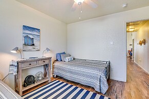 Walk to Gulf: Surfside Beach Home w/ Deck