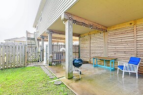 Walk to Gulf: Surfside Beach Home w/ Deck