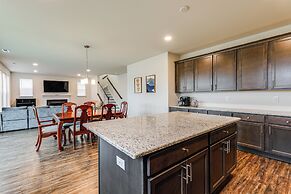 8 Mi to Bethany Beach: Delaware Family Home