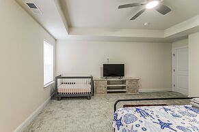 8 Mi to Bethany Beach: Delaware Family Home