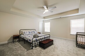 8 Mi to Bethany Beach: Delaware Family Home