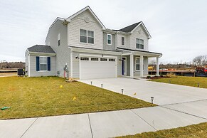 8 Mi to Bethany Beach: Delaware Family Home