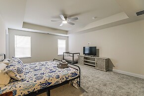 8 Mi to Bethany Beach: Delaware Family Home