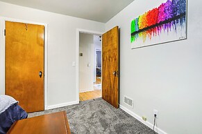 1 Mi to Lambeau Field: Residential Home w/ Yard