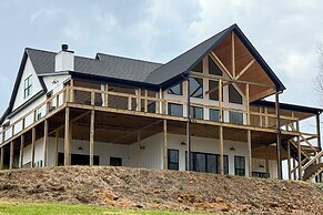 Spacious Home in Paradise Grove Nolin Lake!