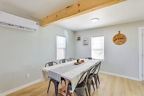 Near Parks & Dtwn Artesia: Home w/ Fire Pit