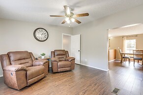 Charming Retreat w/ Games & Yard in Oglethorpe!