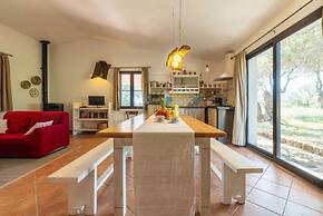 Lovely Cottage With Private Wide Garden Near Orosei