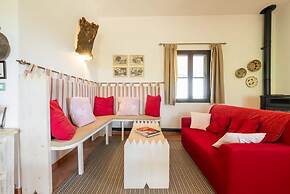 Lovely Cottage With Private Wide Garden Near Orosei