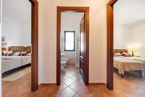 Lovely Cottage With Private Wide Garden Near Orosei