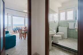 Breathtaking Seaview Apartment in Porto Torres