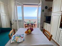 Breathtaking Seaview Apartment in Porto Torres