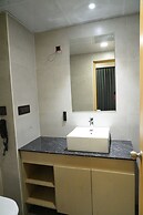 Lemonridge Hotels KPHB