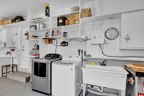 Fisherman's Gem 2 Bedroom Home